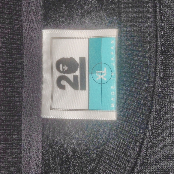 A Bathing Ape 20th Anniversary x Cut and Sewn crew - Picture 2 of 5